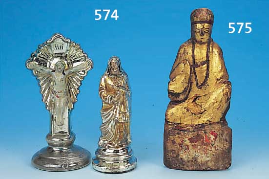 BODDHISATVA, CHINA, 18. JH., ä HOLZ GE- SCHNITZT, IM 19. JH. üBERMALT, VERGOLDET, KRAKELIERT UND SPANNUNGSRIßIG, FARBFEHLSTELLENH. CA. 17 ...