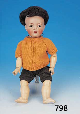 PORZELLANKOPFPUPPE, SCHMIDT, FRANZ & CO., UM 1910/20, GEMARKT FS&C, OFFENER MUND, ZWEIZäHNE OBEN, BRAUNE FESTSTEHEND. PAPERWEIGHT- AUGEN, ...