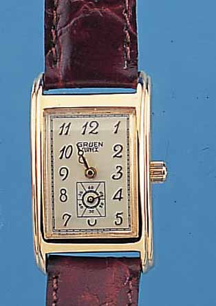 GRUEN CURVEX DAMENARMBANDUHR REPLIKA VON 1938, AKTUELLE PRODUKTION M. QUARTZWERK, METALL HARTVERG., EDELST.-BODEN GEDR., IN SICH GEW., LEDERB., ...