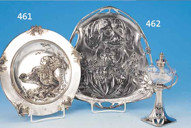 ZWEI ZIERSCHALEN, WMF UND IMPERIAL, UM 1900, , METALL VERSILBERT (BERIEBEN), RELIEFIERTER DEKOR VON AUERHAHN BZW. DACKEL ...
