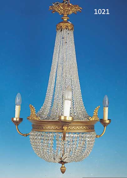 PRISMENLAMPE, UM 1860, MONTUR MESSING, DREI BRENNSTELLEN, REICHER GLASPRISMENBEHANG, D. CA. 60 CM, L. CA. 82 CM, EHEM. GASLAMPE, ELEKTR., FU. ...