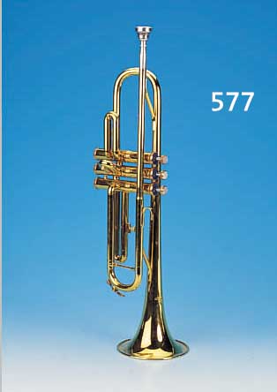 TROMPETE, AMATI, 20. JH., IM ORIG. KOFFER, INT., L. CA. 50 CM, PERLMUTTKNöPFE