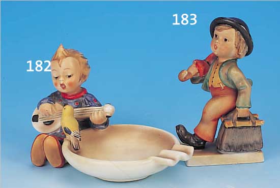 SKULPTUR, HUMMEL, 1936, MODELLNR. 11, FEINSTEINZEUG, BUNT BEMALT, H. CA. 12.5 CM
