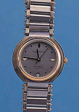 KONVOLUT: 2 SAPHIRA DAMENARMBANDUHREN, AUS GESCHäFTSAUFL., UNGETR. LAGERW., FüR DEN DTSCH. MARKT, UM 1988, BEIDE GLEICHES GRUND- DESIGN, 1X ...