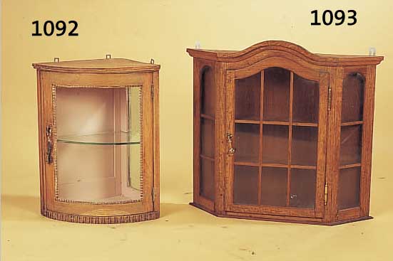 ECKSCHRäNKCHEN, HOLLAND, UM 1900, EICHE, H. 52 CM, SCHENKELT. 34/26 CM, ALTERSSCHäDEN
