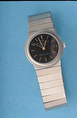 IWC DAMENARMBANDUHR, MODELL PORSCHE DESIGN, TITAN, DATUM, ZENTRALSEK., QUARTZWERK, TITAN- BAND (DEFEKT), SCHWEIZ CA. 1988, D. CA. 26 MM,EZW 1, EZG ...
