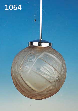 DECKENLAMPE, FRANKREICH, MULLER FRES, 30ER JAHRE, PREßGLAS UND METALL, SIGNIERT, ABSTR. GEOM. MOTIVE, H. 98 CM
