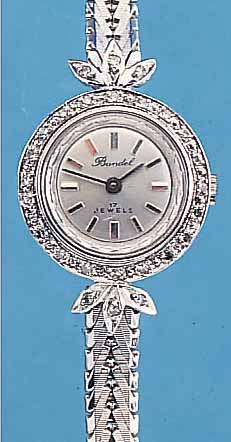 BANDEL DAMENSCHMUCKUHR, SCHWEIZ/DEUTSCHLAND UM 1968, WG 585/000 RODH., LUENETTE M. BRIL- LANTBES., BODEN GEDR., BLATT VERS., FORMANKER-W. VON AS, ...
