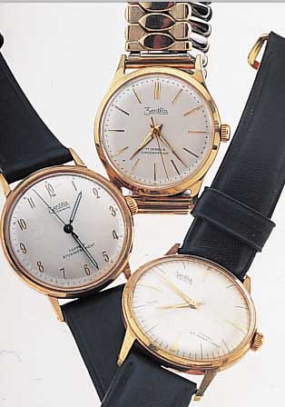 KONVOLUT: 6 ZENTRA HERRENARMBANDUHREN FüR DEN DEUTSCHEN MARKT, AUS LAGERBEST. UM 1965, ALLE METALL VERG., 2X M. LEDERB., HIER DOPPEL-TE STOßS. ...