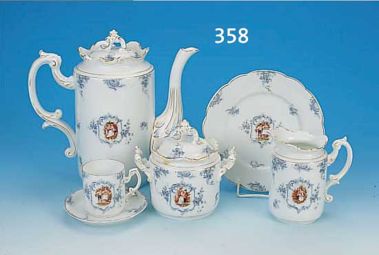 TEILE EINES SERVICES, ROSENTHAL, UM 1896/1900, PORZELLAN, 12-TEILIG BEST. AUS: ZWEI TAS- SEN, TASSENH. 7 CM; DREI UNTERTASSEN; VIER KU-CHENTELLERN, ...