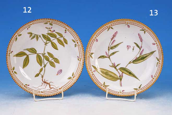 SALATSCHüSSEL, ROYAL KOPENHAGEN, FLORA DANICA,90ER JAHRE, PORZELLAN, SCHöNE BEMALUNG, REICHE GOLDSTAFFAGE, D. 20 CM