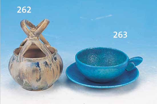 HENKELKöRBCHEN, FRANKREICH, L. GREBER NANCY, UM 1910, STEINGUT, MIT BLAU-GRAUER LAUFGLA- SUR, H. CA. 13 CM