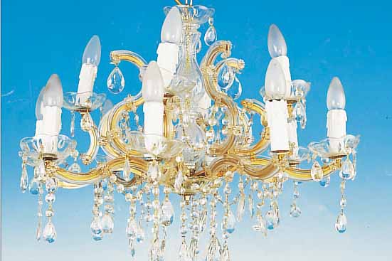 DECKENLEUCHTER, DEUTSCH, 50ER JAHRE, GLASUMMANTELTE MESSINGMONTUREN, REICHER GLASBEHANG, EIN TELLER FEHLT, EIN TELLER BESCH., ...