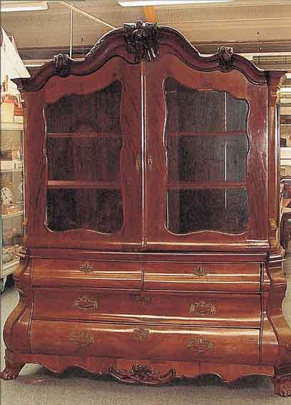 AUFSATZMöBEL, SOG. PRAHLHANS, NIEDERLANDE, 1790-1810, MAHAGONIFURNIER, VIERSEI- TIG VERGLAST, SEITENEINBLICKE U. VERGLASUNG SPäTER, ...