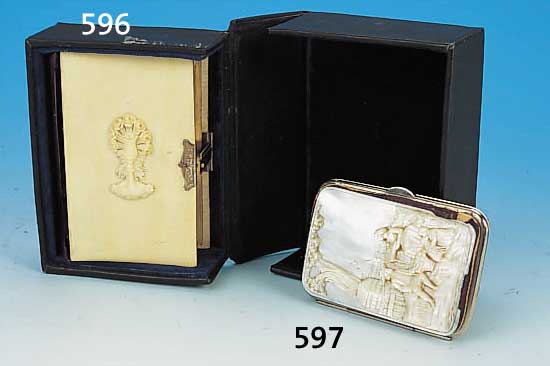 GELDBöRSE, ENGLAND, UM 1870/80, SILBER, BEIDSEITIG MIT PERLMUTT VERZIERT, 1X HELLES UND 1X DUNKLES PERLMUTT, 1X APHRODITE UND 1X ...