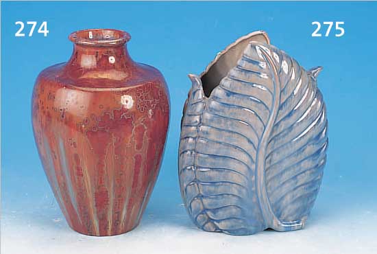 BALUSTERVASE, PIERRE-FONDS, UM 1900, KERAMIK, DUNKELROTE KRISTALLGLASUR, H. CA. 24 CM