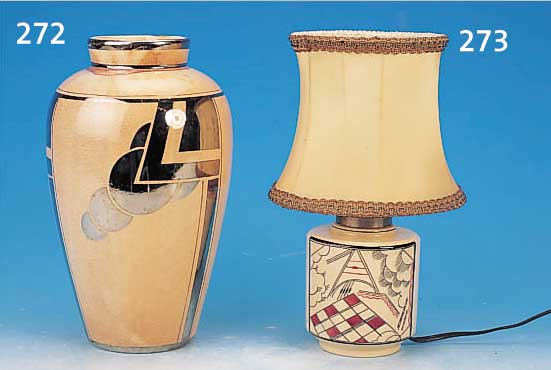 VASE, FRANKREICH, SIGN. ODYV, UM 1930, STEINGUT, HELLBRAUNE GLASUR MIT HASENFELL- EFFEKT, SILBERDEKOR LEICHT BERIEBEN, H. CA. 28,5 CM
