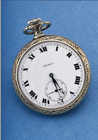 DOXA HERRENTASCHENUHR, LEPINE, SCHWEIZ UM 1910, METALL VERS., RüCKS. RELIEFIERTE DARST. EINER ENTENJAGD, PERF. EMAILBL. SIGN., 15 ST.,WERK VERN., ...