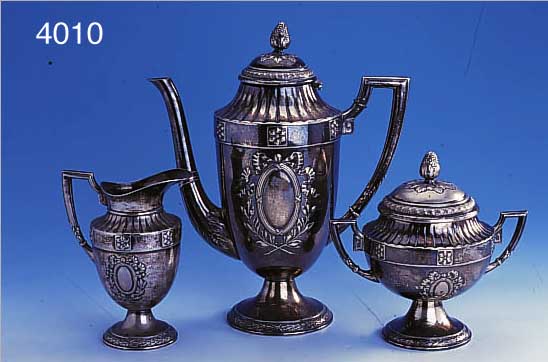 3-TEILIGES KAFFEESERVICE, WMF UM 1898/1900, LEGIERUNG BRITTANIA, BEST. AUS KAFFEEKANNE, ZUCKERDOSE UND SAHNEKäNNCHEN, INNENVERGOLDET, MIT ...