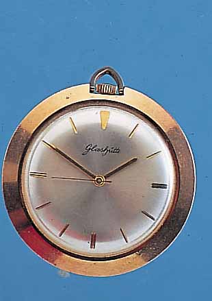 GLASHÜTTE HERRENTASCHENUHR, REF.-NR. 9506, DEUTSCHLAND UM 1970, ROSE-G. PLAQUE GEH., 17 ST., KAL. 70,1, STOßGES., D. CA. 45 MM, EZ 2