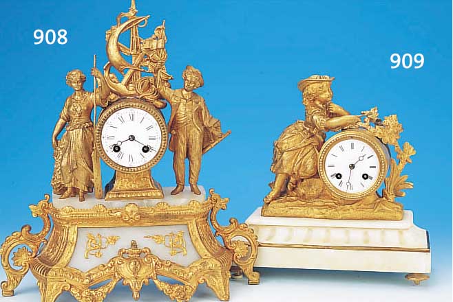 PENDULE, FRANKREICH, UM 1860/70, SPRITZGUß- GEHäUSE MIT ALTER VERGOLDUNG UND ALABASTER- EINLAGEN, FIGURENBEKRöNUNG EINES MARITIMEN PAARES, ...
