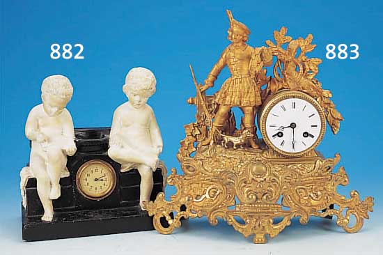 PENDULE, FRANKREICH, UM 1870/80, SPRITZGUß- GEHäUSE MIT ALTER VERGOLDUNG (Z.T. BERIEBEN U.BRONZIERT), FIGURENBEKRöNUNG EINES JäGERS MIT HUND ...