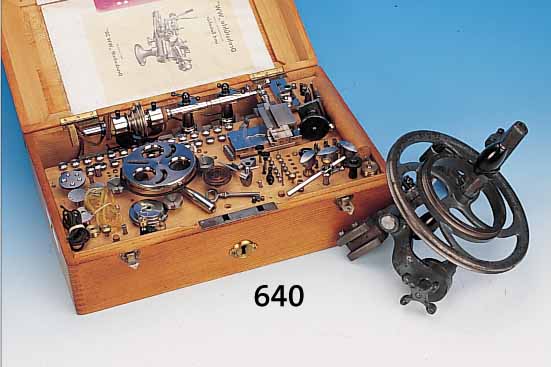 DREHSTUHL FüR UHRMACHER, BOLEY & LEINEN, UM 1950, ORIGINAL-HOLZKASTEN MIT ORIG. PROSPEKTDER DREHSTüHLE, MODELL/ZUSAMMENSTELLUNG 69/X, ...