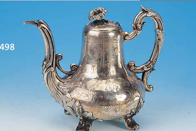 TEEKANNE, MARTIAL FRAY, PARIS, 1849, SILBER, FEINE TREIBARBEIT, REICH ZISELIERT MITROCAILLEN U. BLATTWERK ZISELIERT U. PUNZIERT, ...