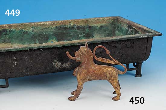 AQUAMILE, PERSIEN, 18./19. JH., BRONZE, IN FORM EINES LöWEN, RESTE ALTER VERGOLDUNG, H. CA. 12,5 CM