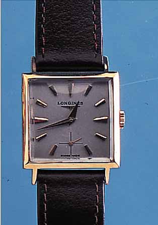 LONGINES HERRENARMBANDUHR, SCHWEIZ UM 1959, NEUTR. METALL-CARREE-GEH. HARTVERG., BOMB. MINERALGL. FACETT., EDELST.-BODEN GEDR., BLATT REST., ...