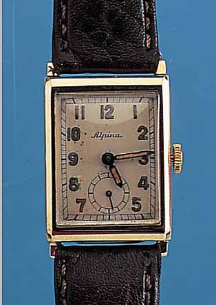 ALPINA HERRENARMBANDUHR, SIEGERIN, SCHWEIZ/ DEUTSCHLAND UM 1937, GG 585/000, RECT.-FORM, BODEN GEDR., STAUBSCHUTZ, ORIG.-BLATT U. ZEI- GER ...