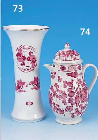 KANNE, RAUENSTEIN, UM 1820, PORZELLAN, PUR- PURFARBENE BEMALUNG, BLUMENDEKOR, SPARSAME GOLDSTAFFAGE, H. 21 CM, AM OBEREN RAND MIT KL. SPRUNG