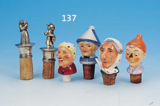 6 ZIERKORKEN, DEUTSCH, MITTE 20. JH., 4 X PORZELLAN, 2 X METALL, H. CA. 6 - 10 CM, Z. T. BEMALT