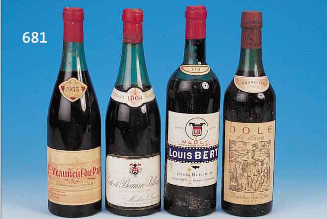 GEBINDE AUS 20 FL. ROTWEIN: MEDOC 1943; CHATEAU DE BELLEVUE, GRAND CRU BEAUJOLAIS, 1964; BEAUJOLAIS 1953; 4 DOLE DE SON, BERN 1959, 6 FL. ...