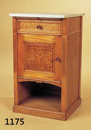 ZWEI NACHTSCHRäNKCHEN, DEUTSCH, UM 1910/20, ESCHEFURNIER, Z.T. WURZELFURN., 68 X 39 CM, MIT MARMORPLATTEN