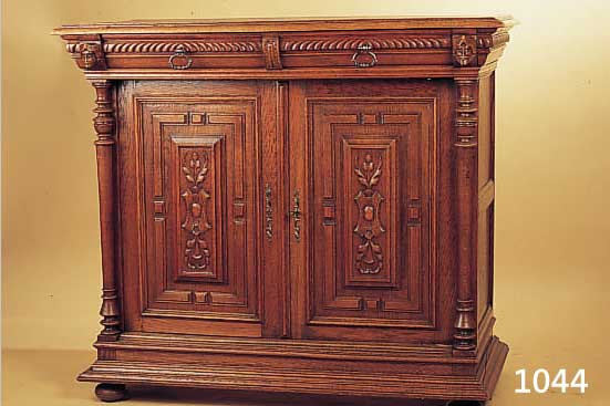 ANRICHTE, FLANDERN, UM 1890, EICHE MASSIV, 105 X 118 X 57 CM, VOLLSäULENDEKOR, L. GEBR. SPUREN