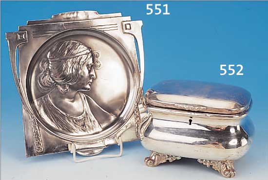 ZUCKERDOSE, SILBER, DEUTSCH, UM 1860, BAROCKSTIL, GEBAUCHTE FORM, LEICHT VERBEULT OHNE SCHLüSSEL, 11 X 17 X 12 CM
