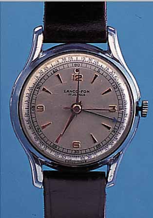 KONVOLUT: 2 HERRENARMBANDUHREN, SCHWEIZ UM 1949, 1X BEZ. ASTIN, VOLLKALENDER AUßER MONDPHASE, HANDAUFZUGKAL., 17 ST., INCABL. STOßGES., ...