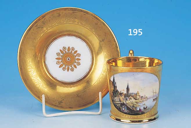 TASSE MIT UNTERTASSE, PARIS, UM 1790-1800, PORZELLAN, FEINE BUNTE BEMALUNG, QUALITäT- VOLLE LANDSCHAFTSDARSTELLUNG IN KARTUSCHE, ...