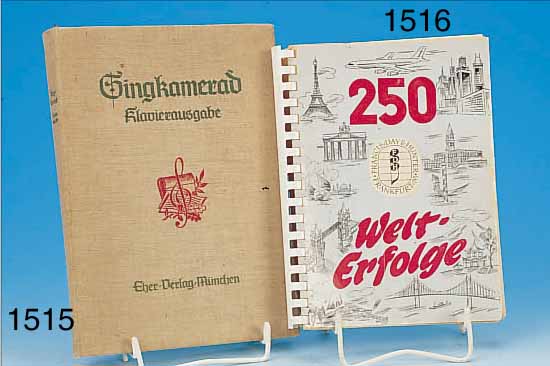 SINGKAMERAD KLAVIERAUSGABE, EHER-VERLAG MüNCHEN 1940, 319 SEITEN UND IN- HALTSVERZEICHNIS, GEBRäUNT, LEINENEINBAND