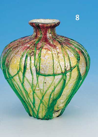 VASE, FRANKREICH, LIMOGES, UM 1910, , FARBLOSES SCHICHTGLAS MIT EINGESCHMOLZENER SILBERFOLIE, WEIß-OPAK üBERSTOCHEN, TEILS ROT ...
