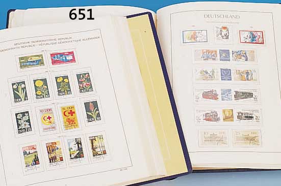 ZWEI BRIEFMARKENALBEN, DDR-SAMMLUNG, 1949/84, üBERWIEGEND GESTEMPELTE ERHALTUNG AUS NACHLASS, VON WENIGEN AUSNAHMEN KOMPLETT MIT ...