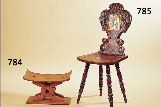 BRETTSTUHL, DT., UM 1870/80, EICHE MASSIV, H. 102 CM, REICH GESCHNITZT UND WAPPEN- MALEREI, L. ALTERSSCHäDEN, SPANNUNGSRIß