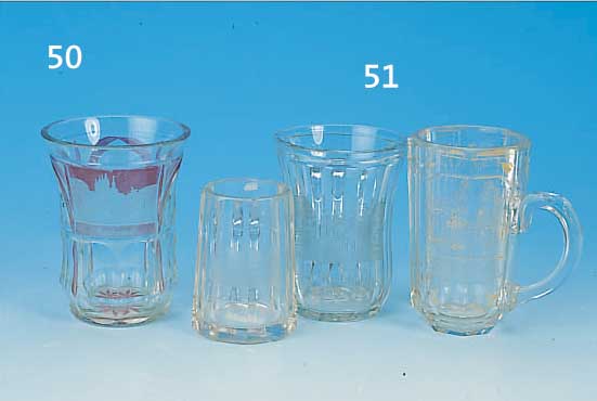BADEGLAS, BöHMEN, UM 1880/90, FARBL. GLAS, PART. RUBINIERT, IN KARTUSCHE GRAVIERTE AN- SICHT, BEZ. COUDOMA, FACETTIERT, H. 10,5 CM, L. ALTERSSP