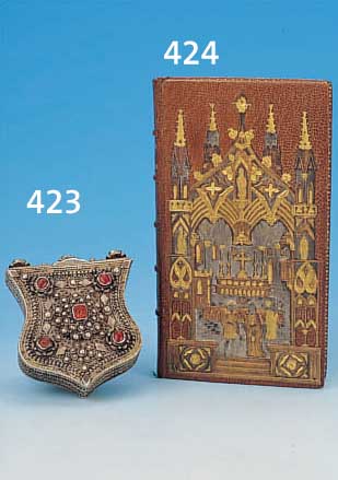 BETELGEFäß, NEPAL/TIBET, UM 1890, SILBER MIT KARNEOLEN, 8X 6.5 CM, KARNEOLE Z.T. BESCHäDIGT, FILIGRANARBEIT