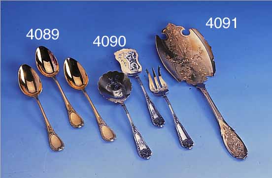 6 KAFFEELöFFEL, EMILE PUIFORCAT, FRANKREICHUM 1890, 950ER SILBER VERGOLDET, KLASSIZIST. DEKOR MIT PERLLEISTEN UND SCHLEIFEN, GROßE ...