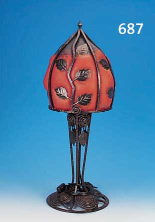 TISCHLAMPE, FRANKREICH, 2. HäLFTE 20. JH., PATE-DE-VERRE-GLAS MIT EISENFUß, H. 73 CM, ELEKTR. NICHT GEPRüFT