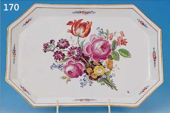 TABLETT, MEISSEN, 1774-1814, PORZELLAN, 34.5X23 CM, GROßE UND SEHR SCHöNE BLUMEN- BOUQUETMALEREI, GOLDRAND, EHEMALIGE FACHGE- RECHT ...