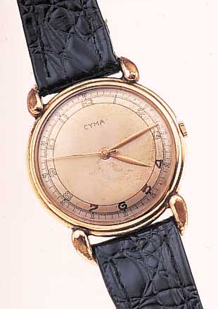 CYMA HERRENARMBANDUHR, SCHWEIZ UM 1944, METALL VERG., BER., EDELST.-BODEN U. GLASR. GEDR., ORIG. VERS. BLATT, ALTERSBED. FARBL. GET., ...