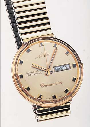 MIDO HERRENARMBANDUHR COMMANDER AUTOMATIK, SCHWEIZ UM 1972, METALL EINSCHALENGEH. VERG., ZEIGERST. PROV. REP., VERG. BLATT, 17 ST., ETA ...